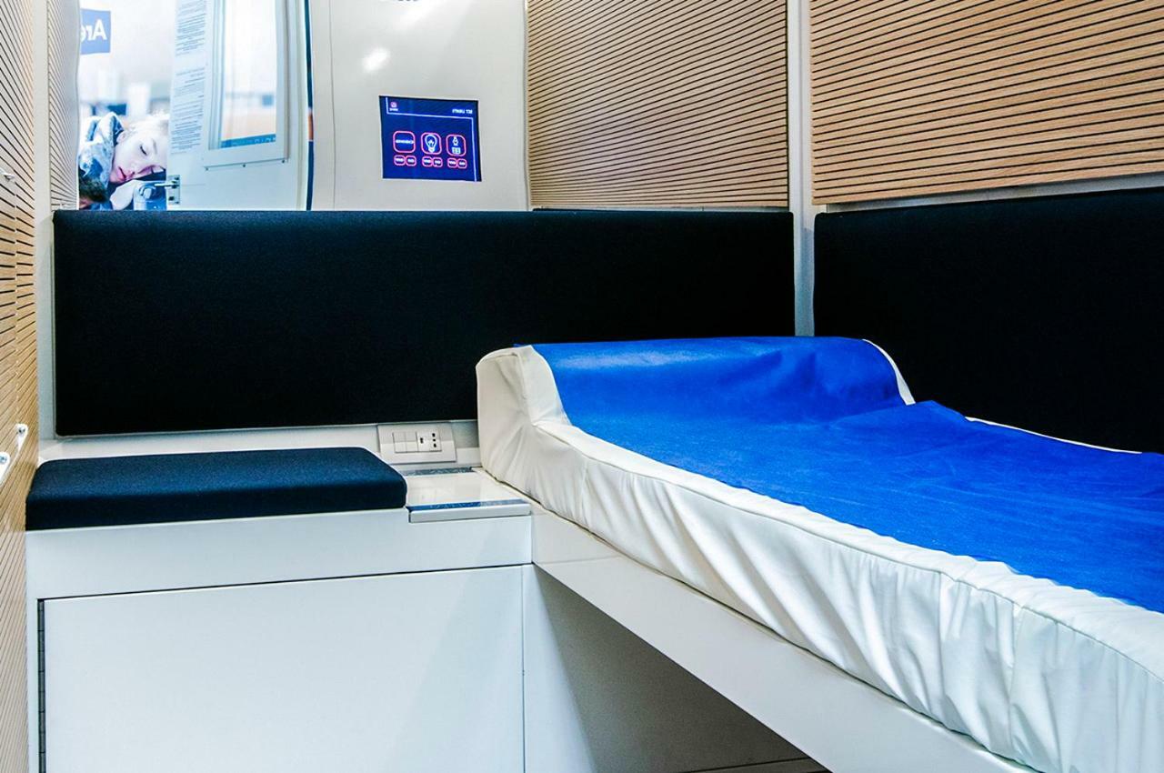 Kapselhotel Resting Pods - Zzzleepandgo Vrn Verona Airport 3*